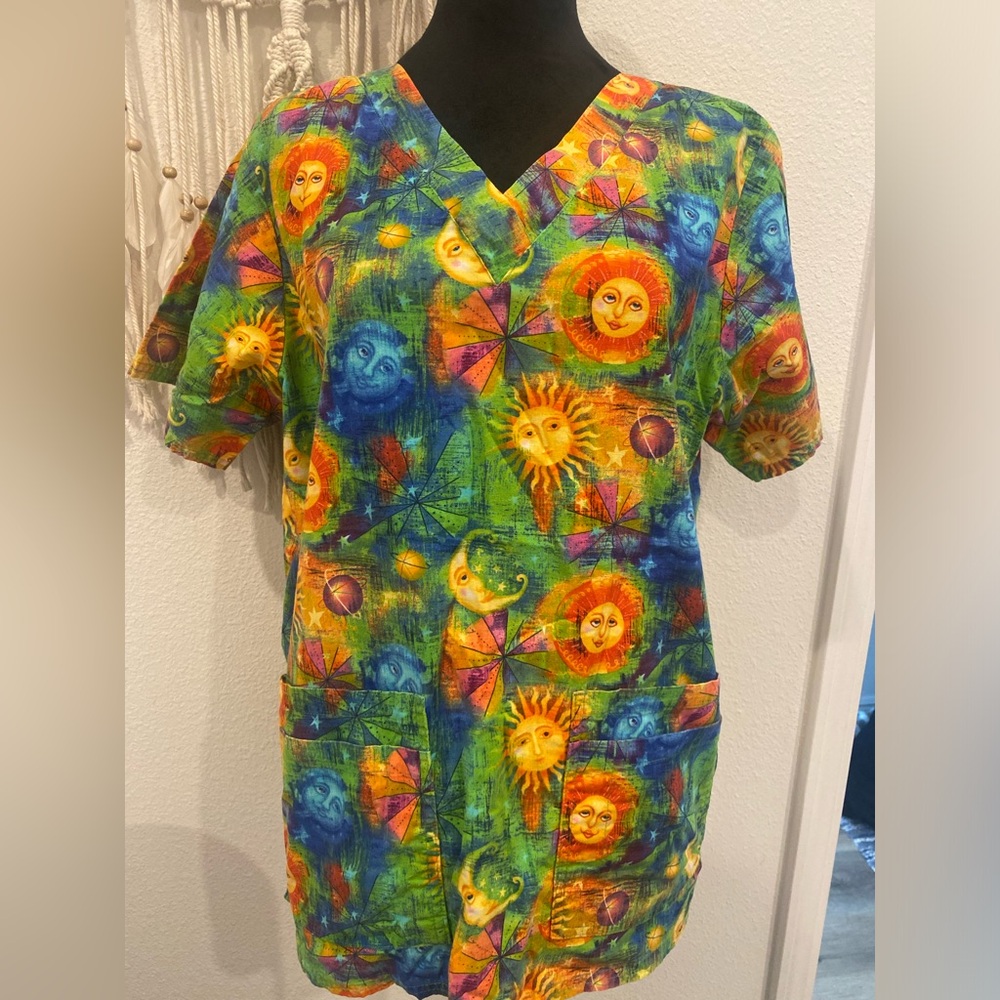 Cottonality Nurse Scrubs bright sunny design Sz Med